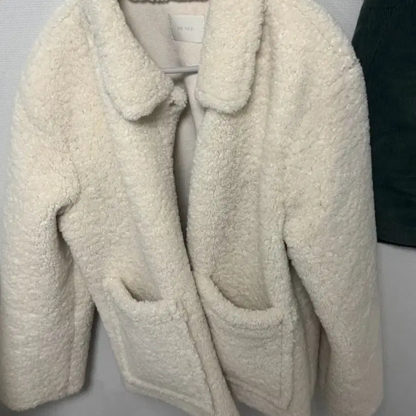 [BUNJANG] Winter Shearling Collar Fur Jacket / 윈터 부클 카라 퍼자켓 양털 무스탕