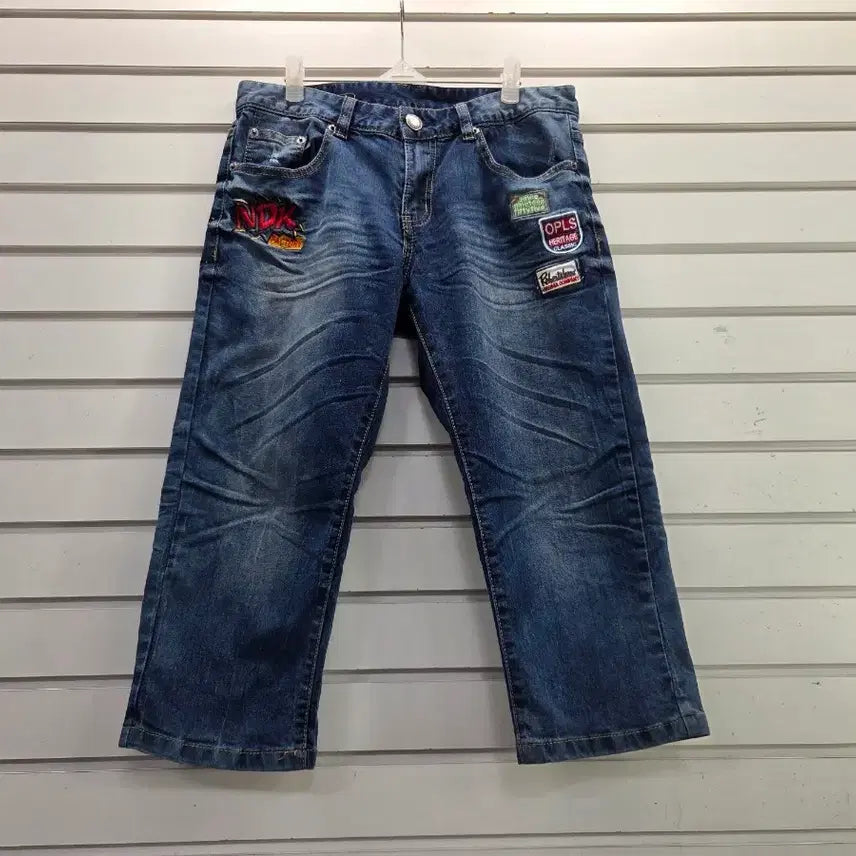 [BUNJANG] Washing Applique Embroidered Capris Jeans Size 30 / 워싱 와펜 자수장식  칠부 청바지30/보물찾기천사