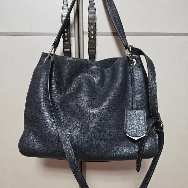 [BUNJANG] Louis Quatorze Leather Shoulder Bag Black / 루이까또즈 가죽 숄더백 블랙