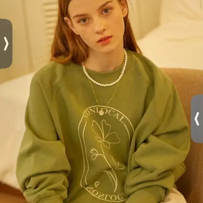 [BUNJANG] Compagno Flower Embroidery Sweatshirt Green / 꼼파뇨 플라워 자수 맨투맨 그린