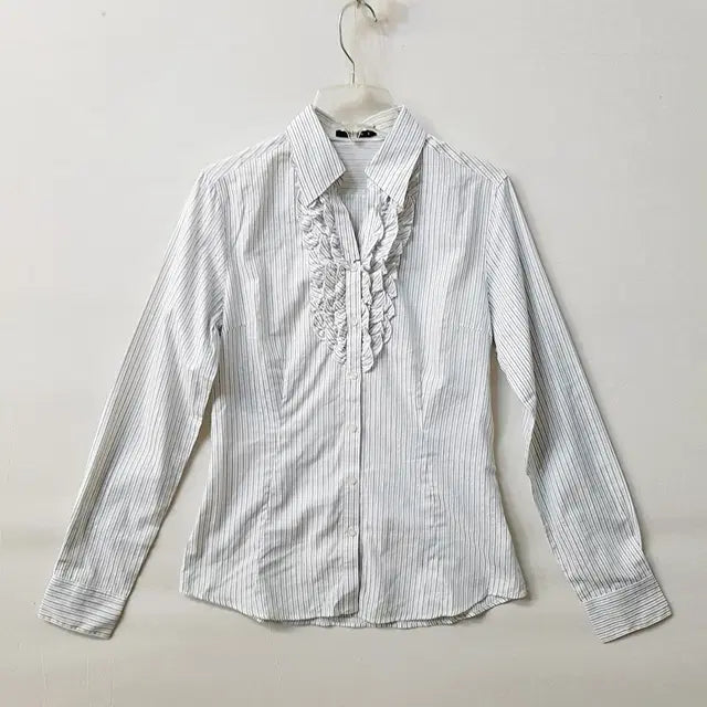 [BUNJANG] Comme Ca Frill Blouse / comme ca 프릴 블라우스