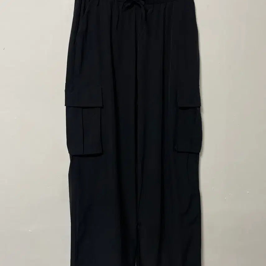 [BUNJANG] Black Nylon Spandex Cargo Banding String Wide Pants / 30-32 블랙 나일론 스판 카고 밴딩 스트링 와이드팬츠 바지