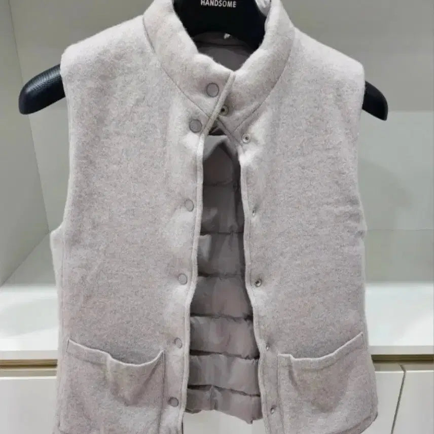 [BUNJANG] The Cashmere Lightweight Goose Down Vest / 더캐시미어 구스다운 경량 패딩 조끼