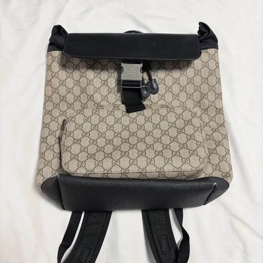 [BUNJANG] Gucci GG Supreme Canvas Backpack / 구찌 GG 슈프림 캔버스 백팩
