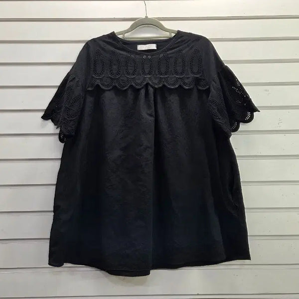 [BUNJANG] Black Cotton Punch Embroidery Blouse Size 77 / 블랙  면 펀칭 자수장식  블라우스 77/보물찾기천사