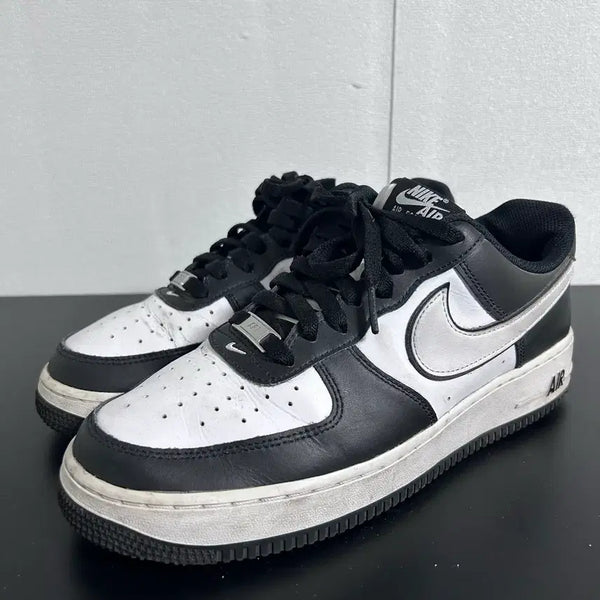 [BUNJANG] Nike Air Force 1 '07 Black White (US 9) / 나이키 에어 포스 1 '07 블랙 화이트 (270)