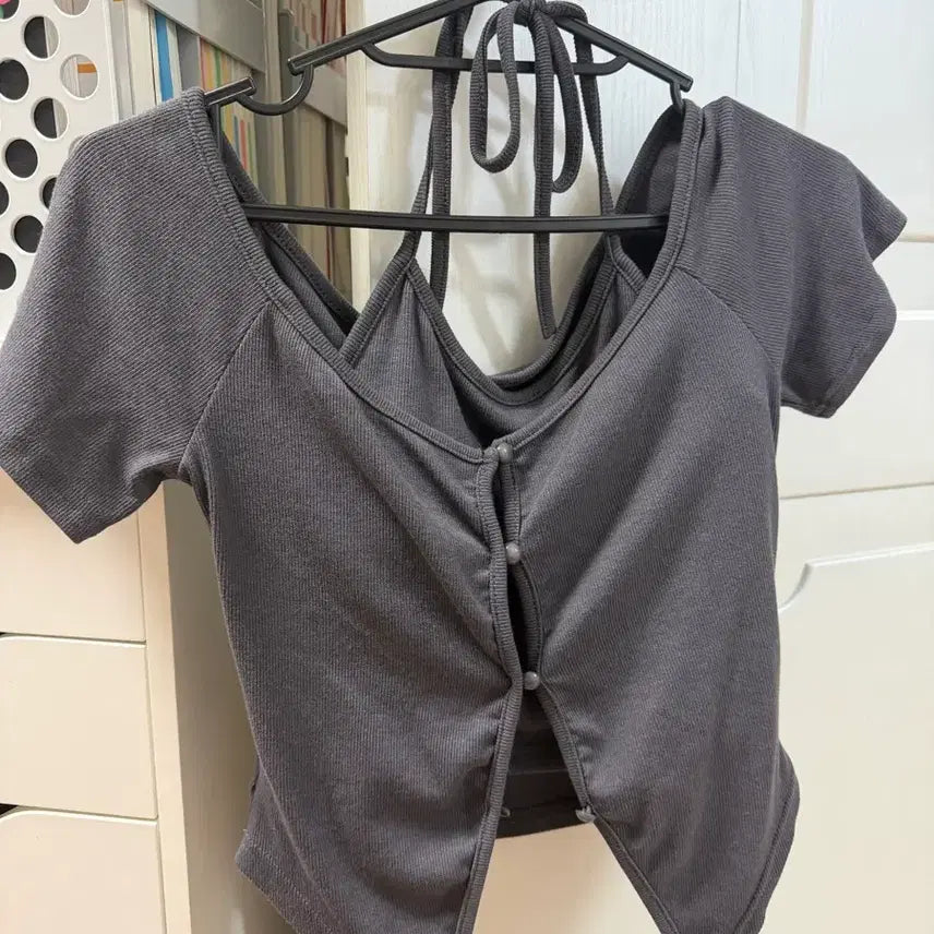 [BUNJANG] Gray Cropped Sleeveless Top with Integrated Bra / 그레이 크롭 나시 일체형