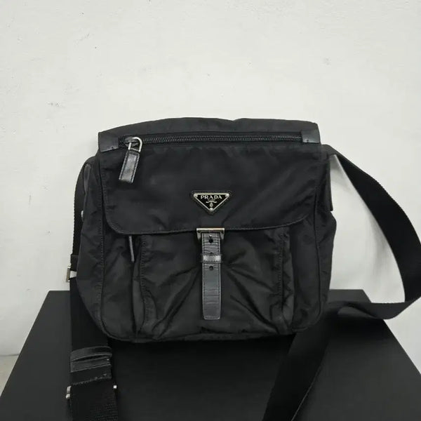 [BUNJANG] Prada Tessuto Messenger Bag / [보증서 정품] 프라다 테수토 메신저백