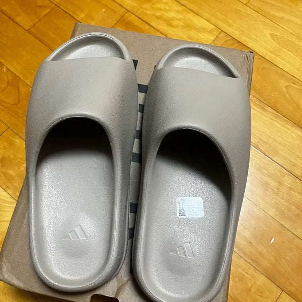 [BUNJANG] Adidas Yeezy Slide Sand / 아디다스 이지슬라이드 샌드