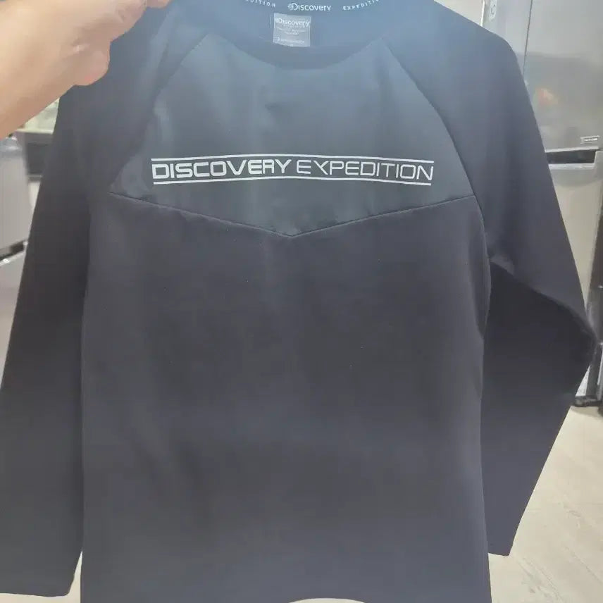 [BUNJANG] Discovery Expedition Sweatshirt Black / 디스커버리 익스페디션 맨투맨  90