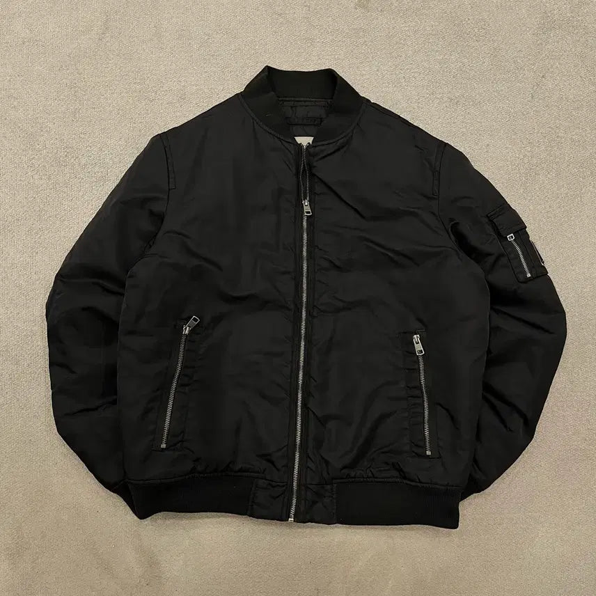 [BUNJANG] Calvin Klein Bomber Jacket / L 캘빈클라인 봄버 자켓