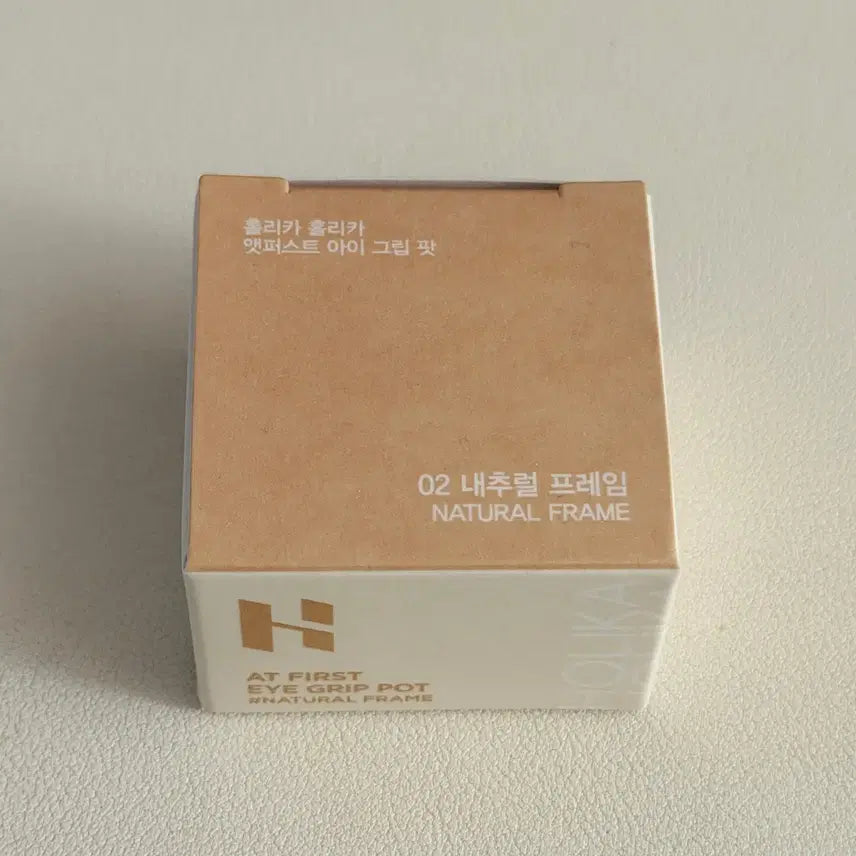 [BUNJANG] Holika Holika At First Eye Grip Pot 02 Natural Frame / 홀리카 홀리카 앳퍼스트 아이 그립 팟 02 내추럴 프레임
