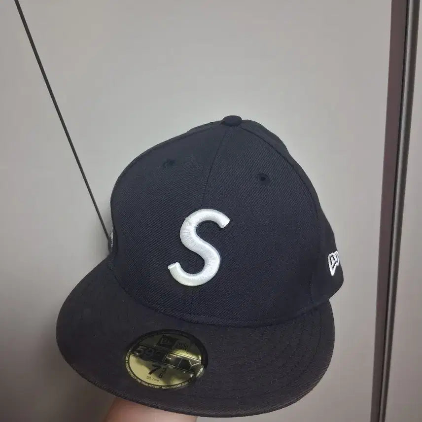 [BUNJANG] Supreme New Era S Logo Snapback Hat / 슈프림 뉴에라 모자