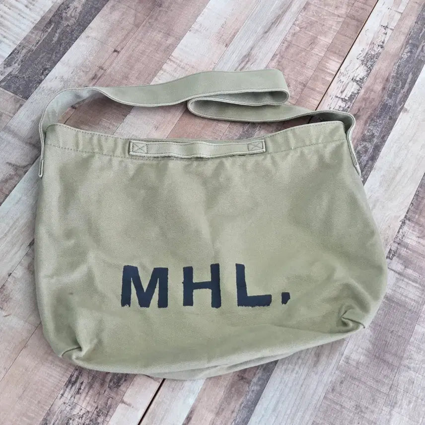 [BUNJANG] Margaret Howell 2-Way Canvas Shoulder Bag OS / 마가렛호웰 투웨이 캔버스 숄더백 OS