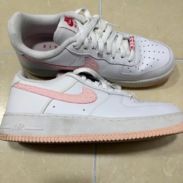 [BUNJANG] Nike Air Force 1 Love Valentine Edition / 나이키 에어포스 1 러브발렌타인