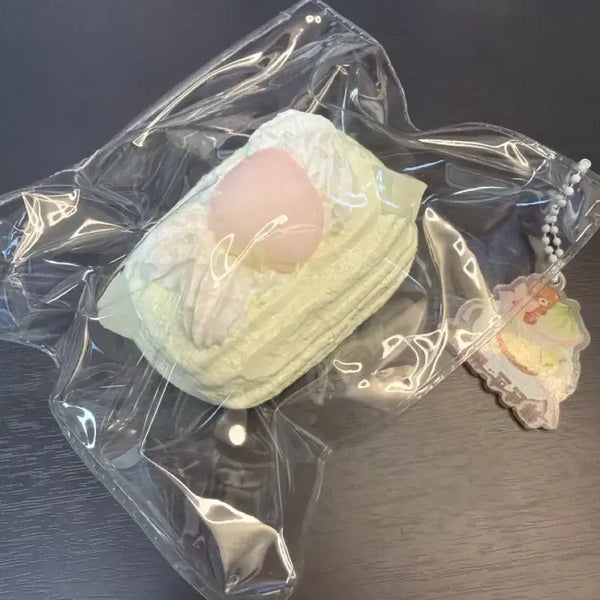 [BUNJANG] Mokk Limited Edition Guava Cream Bread Squishy / (새상품) <한정> Mokk 구아바 크림 브레드 수제 말랑이 크림감