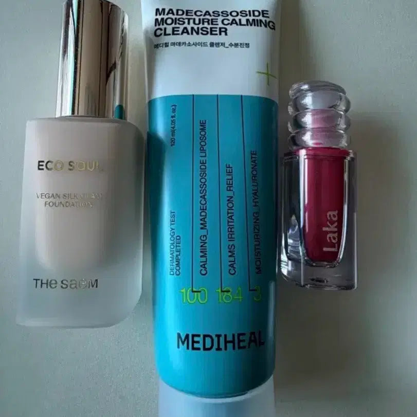 [BUNJANG] Bundle Set: Unused Lipstick, Foundation, Cleanser / 미사용 화장품 일괄팬매합니다