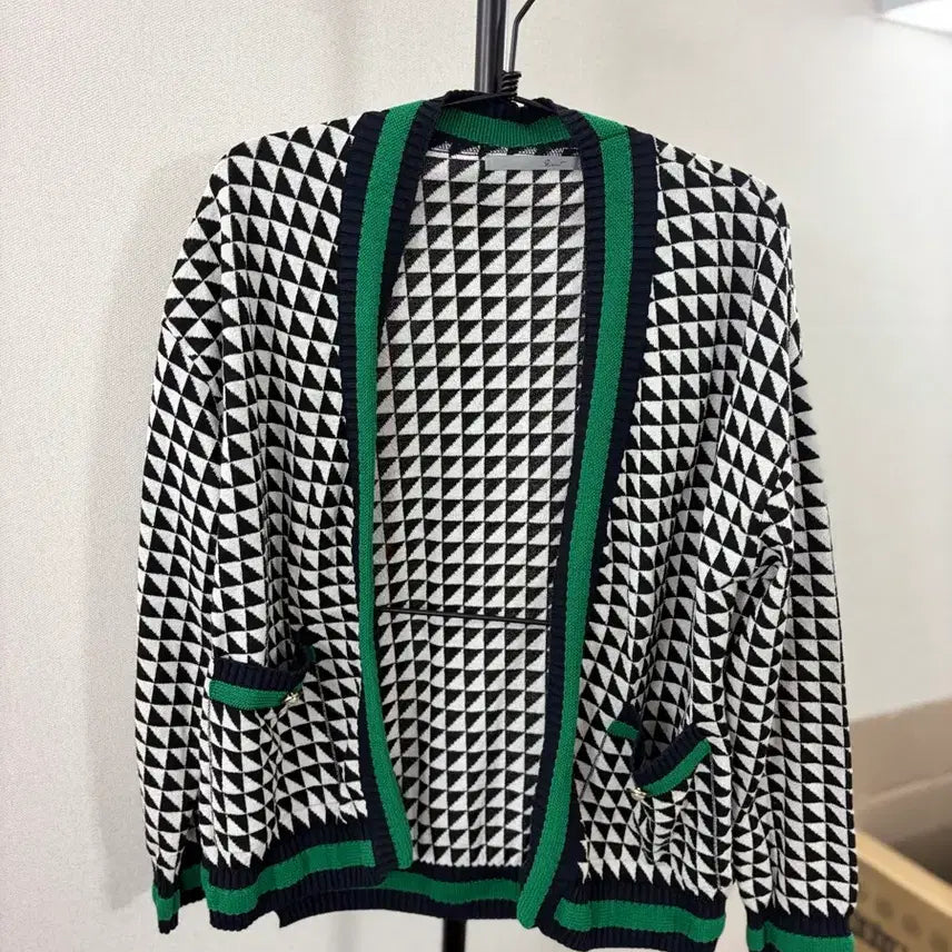[BUNJANG] G-Cut Open Pattern Cardigan / 지컷(g-cut) 오픈형 패턴 가디건 free