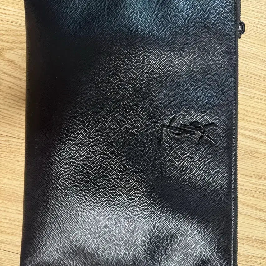 [BUNJANG] Saint Laurent Black Leather Clutch Bag Medium / 생로랑 블랙 레더 클러치백