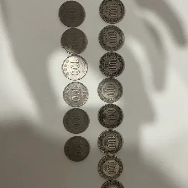 [BUNJANG] Collection of Rare 100 Won Coins / 100원 동전 모음(희귀년도)