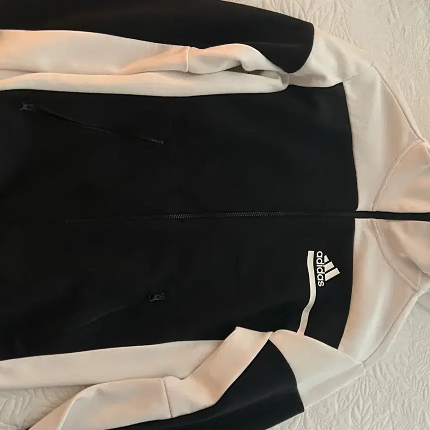 [BUNJANG] Adidas Hooded Zip-Up Jacket Black/White / 아디다스 후드 집업 블랙/화이트