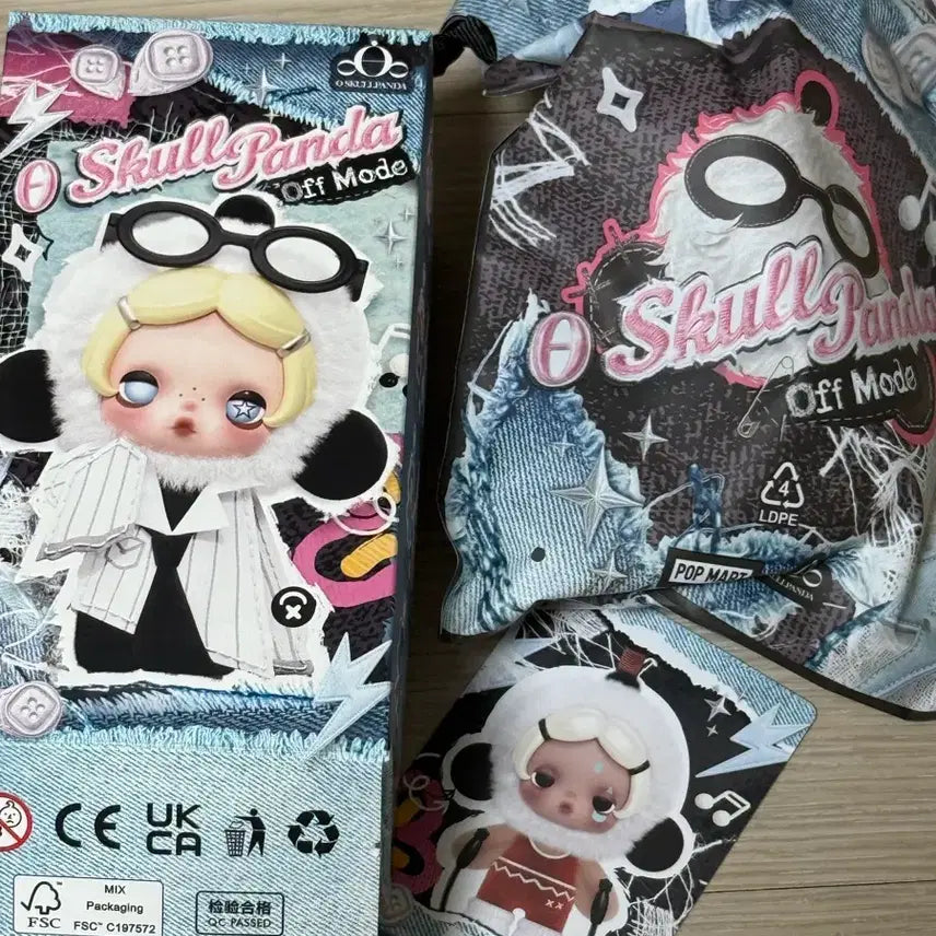 [BUNJANG] Skullpanda Rest Day Off Doll Keychain / [미개봉새상품] 스컬판다 off 인형 키링 - rest day 레스트 데이