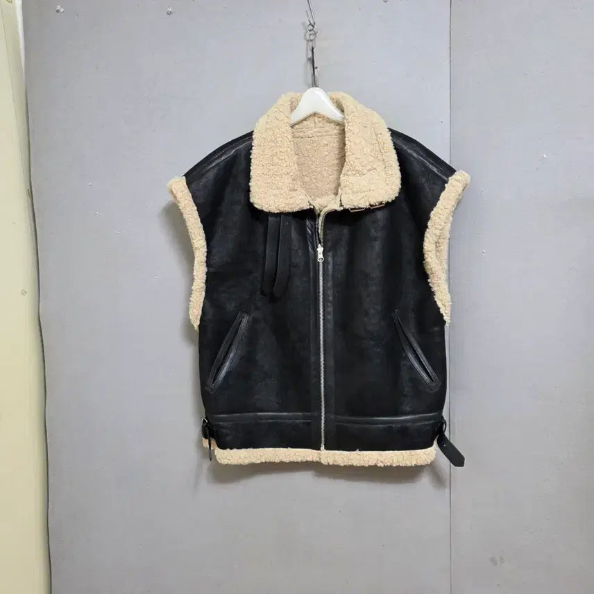 [BUNJANG] Oversized Leather Vest Jumper L / 박시한 무스탕 조끼 점퍼 L   n8700