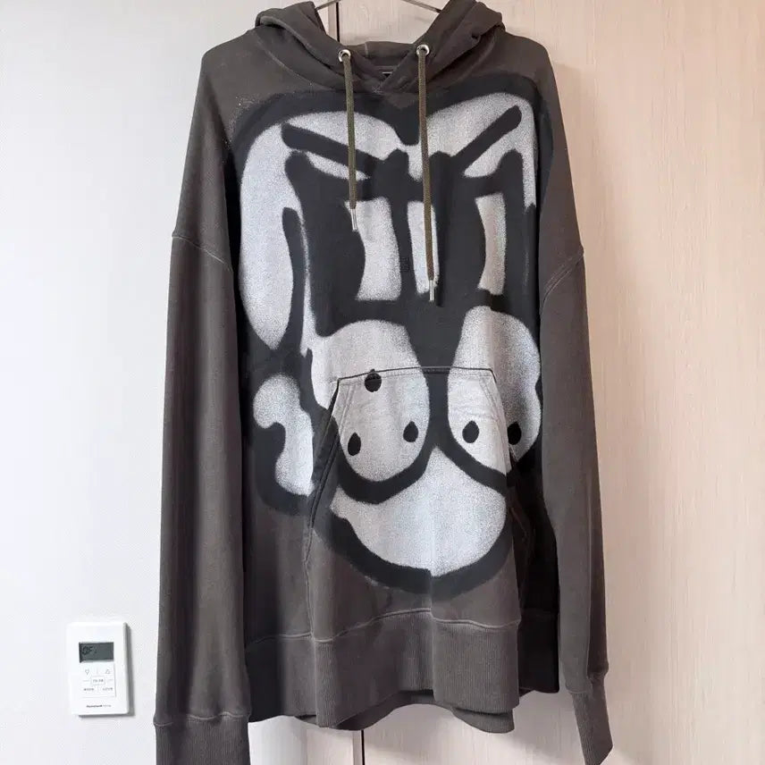 [BUNJANG] Givenchy x Chito Graffiti Hoodie / 지방시 x chito 그래피티 후드