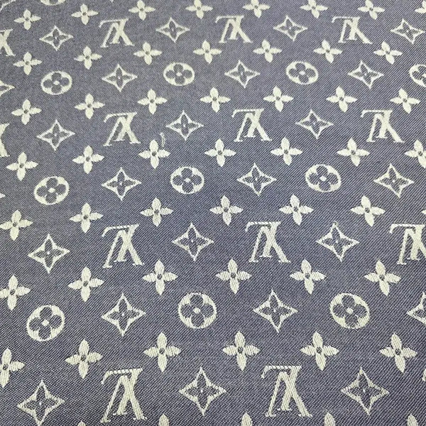 [BUNJANG] Louis Vuitton Monogram Silk Shawl / 루이비통 숄 정품