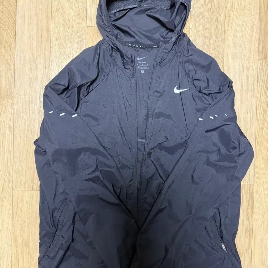 [BUNJANG] Nike Stride Repel UV Windbreaker Black / 나이키 스트라이드 리펠UV 바람막이 블랙