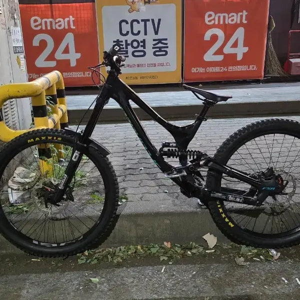 [BUNJANG] 2019 Specialized Demo 8 Downhill Full Suspension Mountain Bike / 스페셜라이즈드 데모 8 다운힐 풀샥 대차
