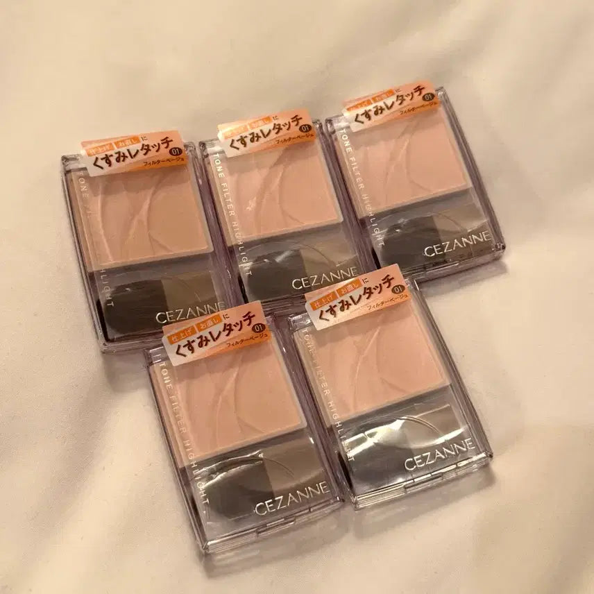 [BUNJANG] Cezanne Tone Filter Highlighter 01 Filter Beige 2.3g / 세잔느 톤필터 하이라이터 01 필터베이지 2.3g