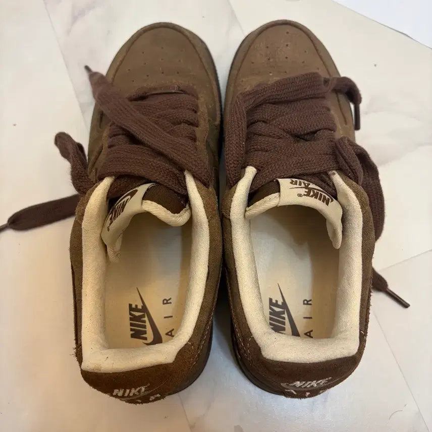 [BUNJANG] Nike Air Force Kakao Edition Sneakers / 나이키 에어포스 카카오 250