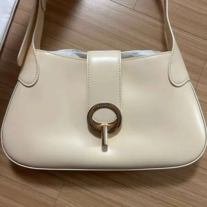 [BUNJANG] Sandro Leather Shoulder Bag / 산드로 가방