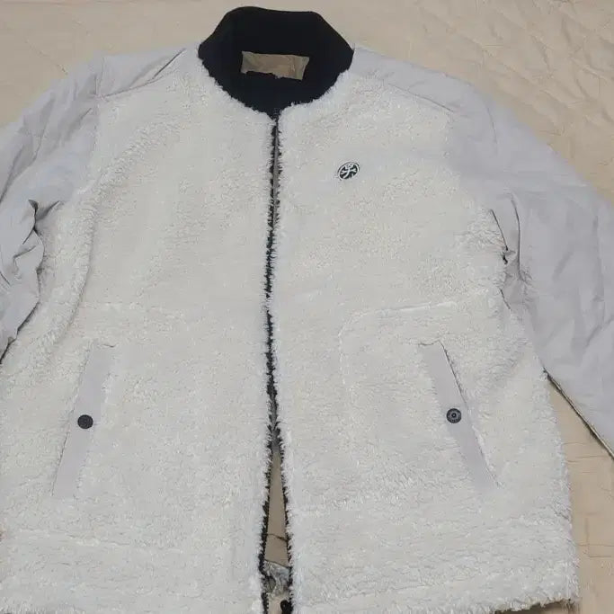 [BUNJANG] Castelbajac Fleece Reversible Jacket 105 / 까스텔바작 플리스 리버서블 자켓105