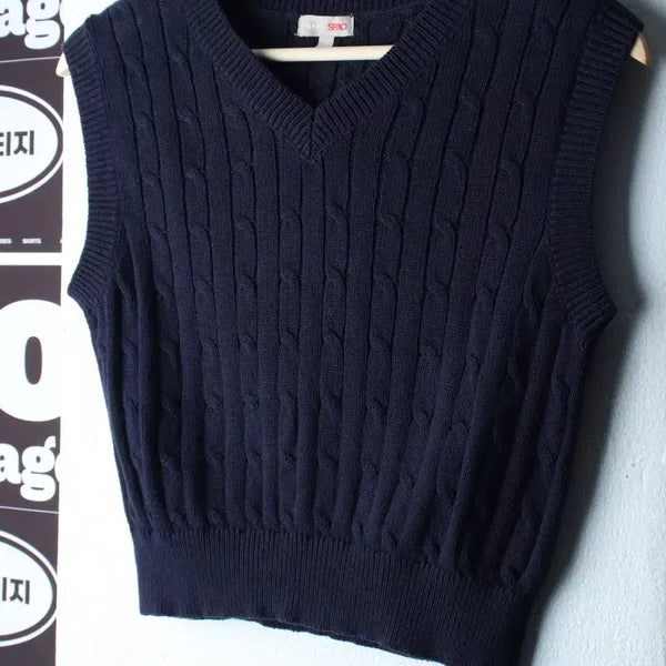 [BUNJANG] SPAO Cable Knit Vest Navy / W(S) 스파오 니트 조끼 케이블 꽈배기 네이비-H37758