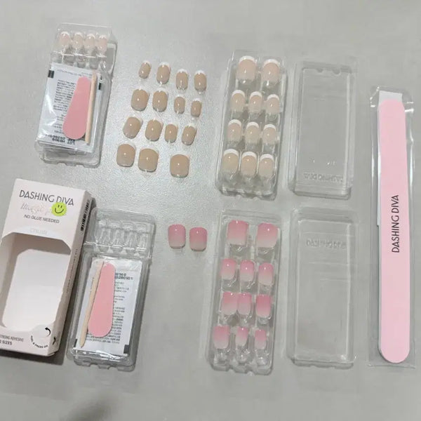 [BUNJANG] Dashing Diva Essential French & Bare Pink Magic Press Nail Tips Set / 데싱디바 네일팁 에센셜 프렌치 새거+베어핑크