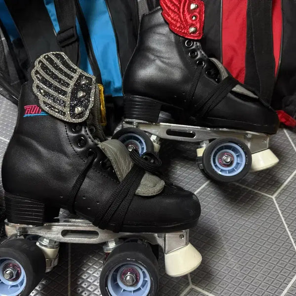 [BUNJANG] Runsky & Chaya Ruby Roller Skates Set / 런스카이 230, 차야 루비 270 롤러스케이트 팝니다