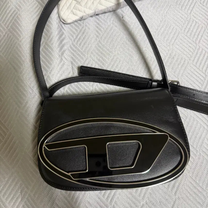[BUNJANG] Diesel D-Logo Shoulder Bag / 디젤 가방