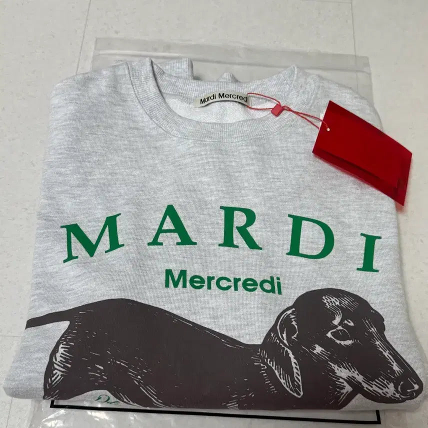 [BUNJANG] Mardi Mercredi Sweatshirt / 마르디 메크르디 맨투맨 새상품