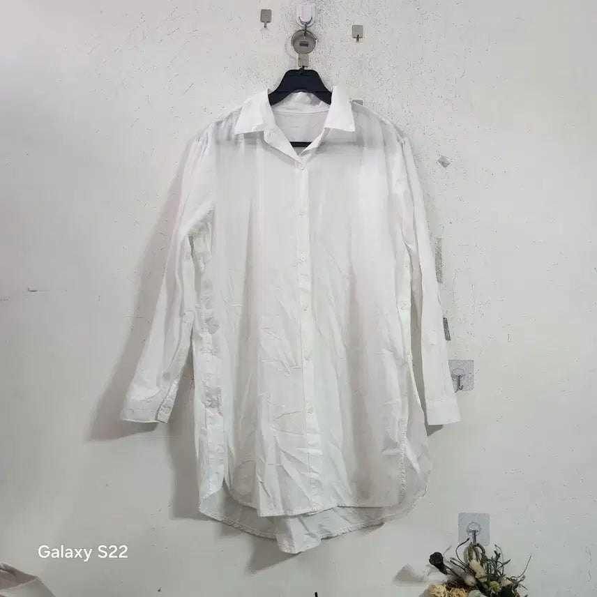 [BUNJANG] White Long-Sleeve Shirt / 흰색 긴팔 셔츠