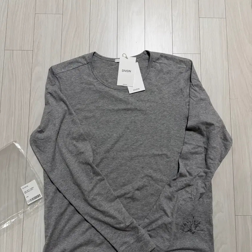 [BUNJANG] DIVEIN 26FW Long Sleeve T-Shirt / 26fw 다이브인 롱슬리브 os