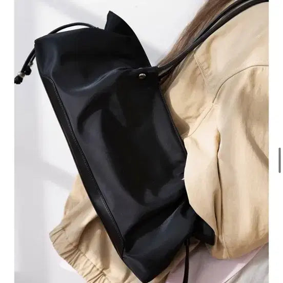 [BUNJANG] L'EUVRE Medium Shoulder Bag / 루에브르 미디움 숄더백