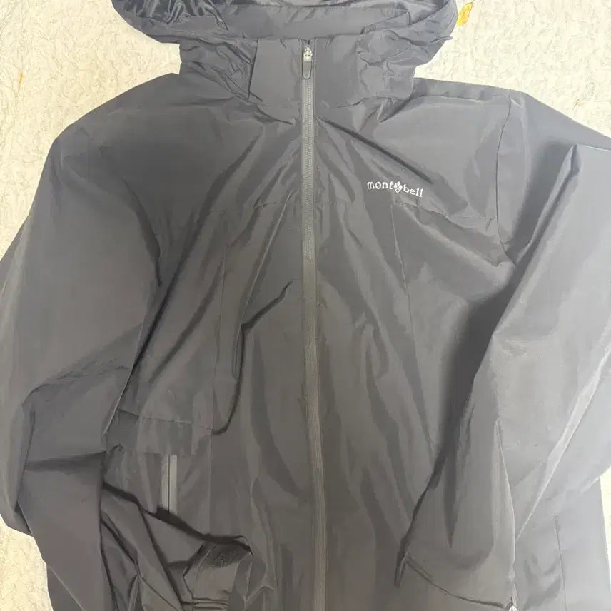 [BUNJANG] Montbell Windbreaker (M) / 몽벨 바람막이 (M)
