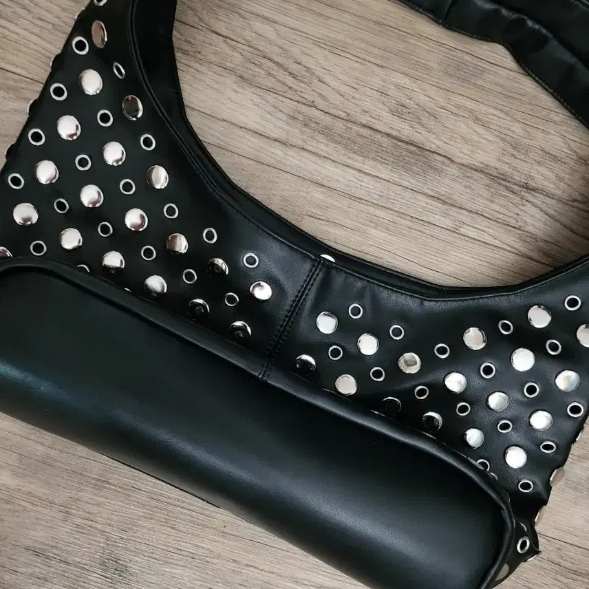 [BUNJANG] Studded Shoulder Bag / 스터드 가방  새상품