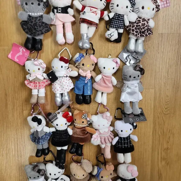 [BUNJANG] Hello Kitty Long Leg Keychains Bundle of 20 / 헬로키티 롱다리 키링 20개