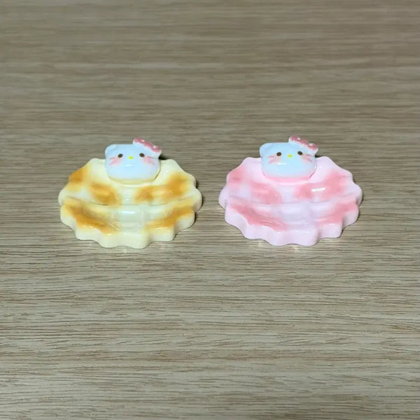 [BUNJANG] Miniature Hello Kitty Waffle Plate / 미니어쳐 키티 와플 접시