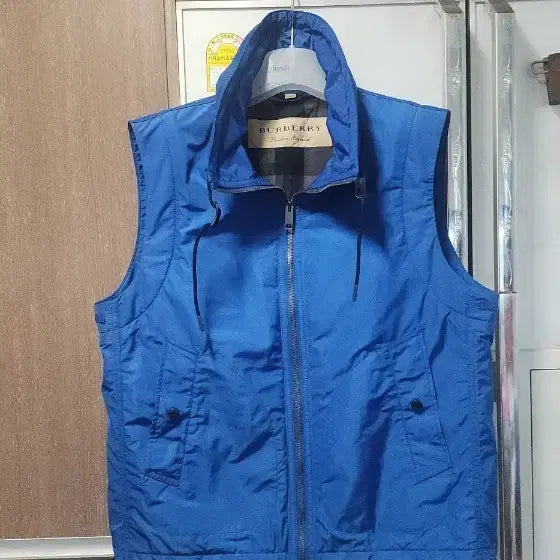 [BUNJANG] Burberry Men's Drawstring Padded Vest Size 50 (Approx. 100) / 버버리 남자 드로우스트링 누빔베스트 100