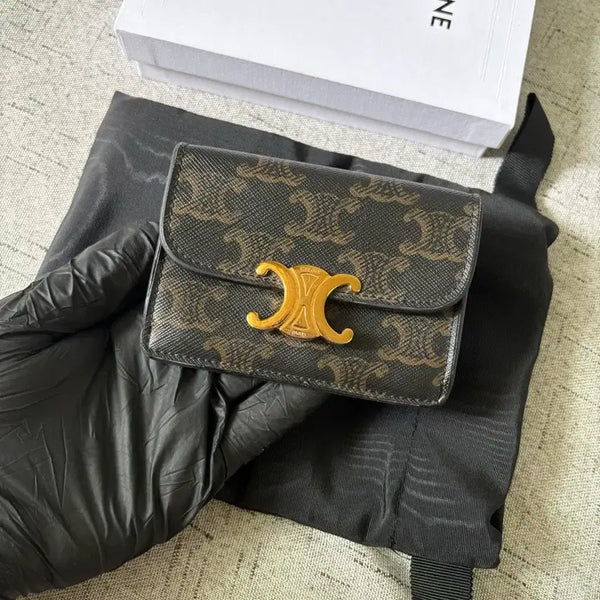 [BUNJANG] Celine Triomphe Flap Card Holder Calfskin Tan / 셀린느 트리옹프 플랩 카드지갑 카프스킨 탄