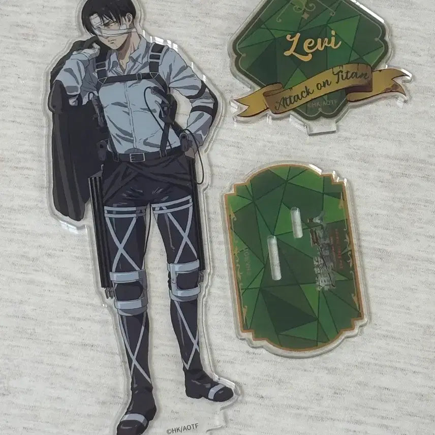 [BUNJANG] Attack on Titan Levi Acrylic Stand / 정품 진격의 거인 리바이 아크릴 스탠드